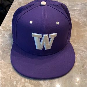 Nike Washington Huskies UW fitted hat 7 3/4